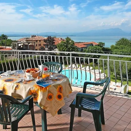 Nettuno, Peschiera Apartment *